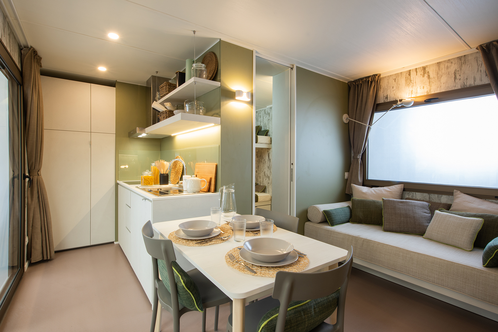 Inside a mobile home: dove glamour e comfort si fondono